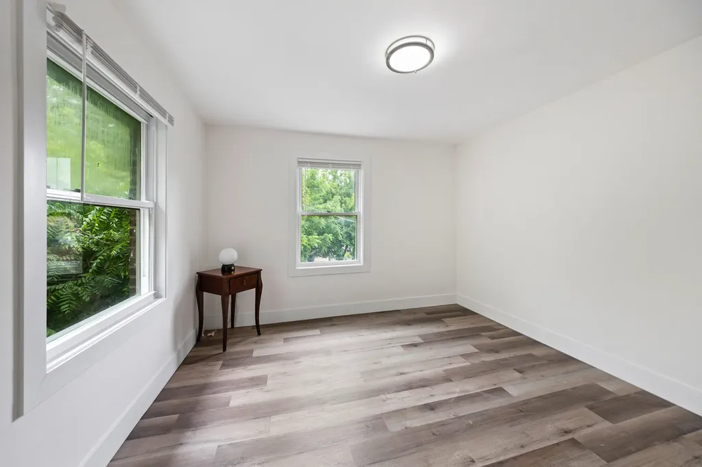521 East 109th Street Chicago IL 60628