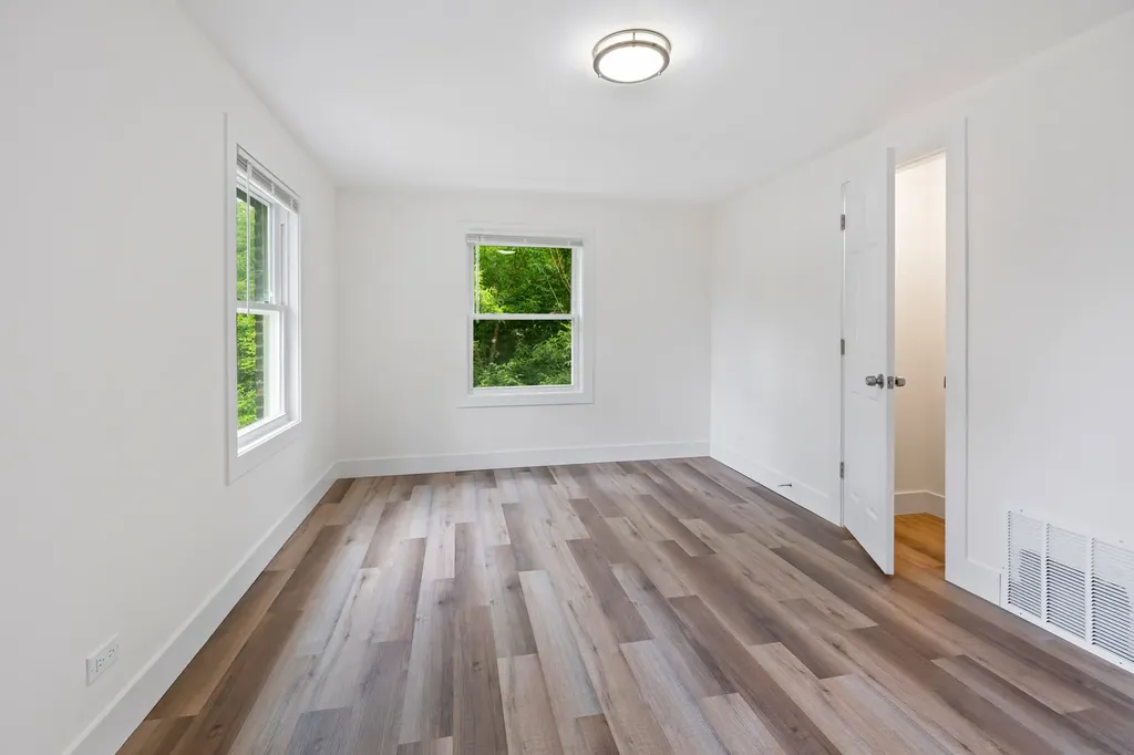 521 East 109th Street Chicago IL 60628