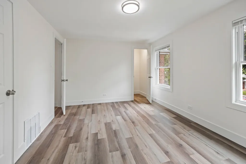 521 East 109th Street Chicago IL 60628