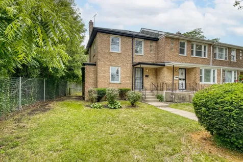 521 East 109th Street Chicago IL 60628