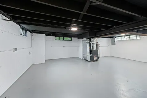521 East 109th Street Chicago IL 60628