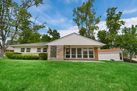 102 Nashua Street Park Forest IL 60466