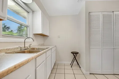 102 Nashua Street Park Forest IL 60466