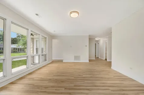 102 Nashua Street Park Forest IL 60466