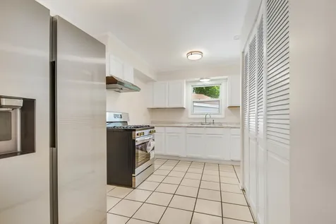 102 Nashua Street Park Forest IL 60466