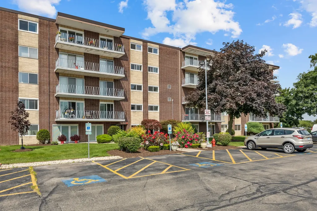 2900 Maple Avenue Downers Grove IL 60515