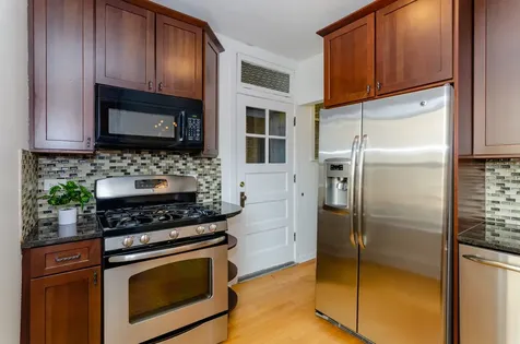 407 South East Avenue Oak Park IL 60302