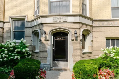 407 South East Avenue Oak Park IL 60302