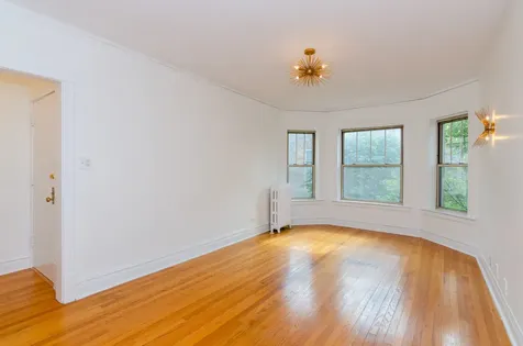 407 South East Avenue Oak Park IL 60302