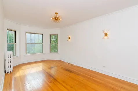 407 South East Avenue Oak Park IL 60302