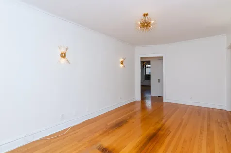 407 South East Avenue Oak Park IL 60302