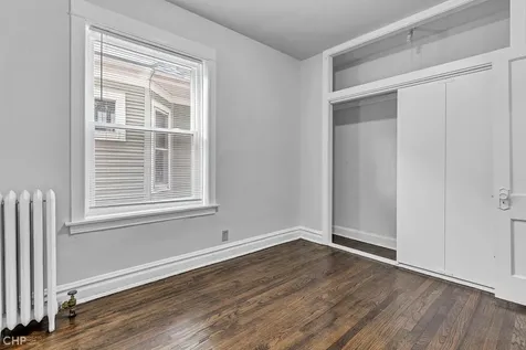 1942 West Farwell Avenue Chicago IL 60626