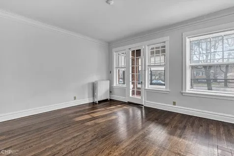1942 West Farwell Avenue Chicago IL 60626
