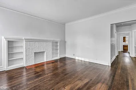 1942 West Farwell Avenue Chicago IL 60626