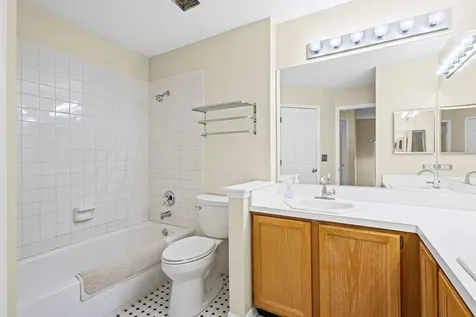 754 Ripple Brook Lane Elgin IL 60120