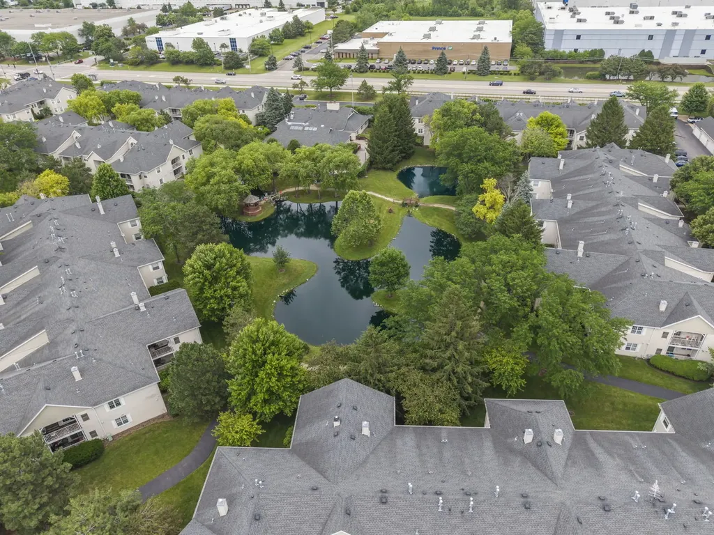 736 N Gary Avenue Carol Stream IL 60188