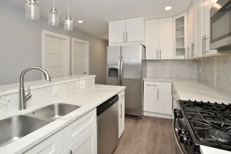 336 East Russell Street Barrington IL 60010