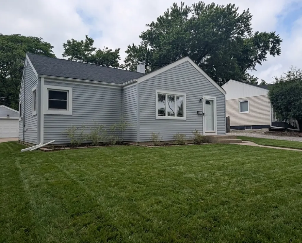 4334 Washington Street Downers Grove IL 60515