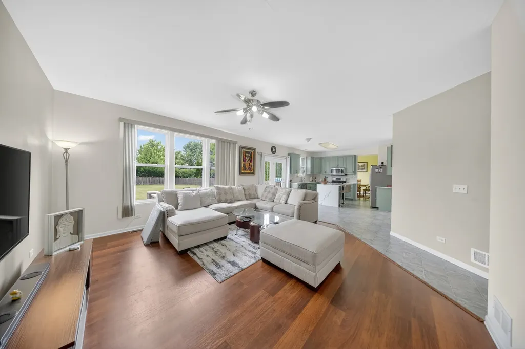 2661 Buckland Drive Aurora IL 60503
