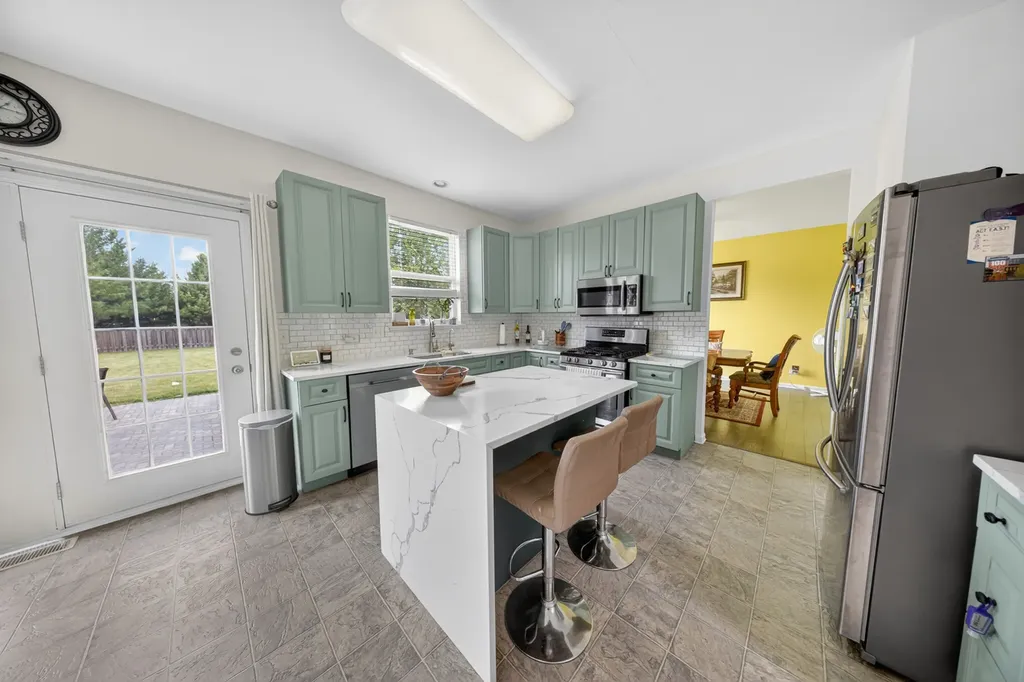 2661 Buckland Drive Aurora IL 60503