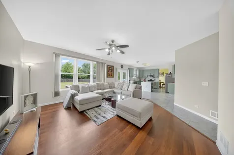 2661 Buckland Drive Aurora IL 60503