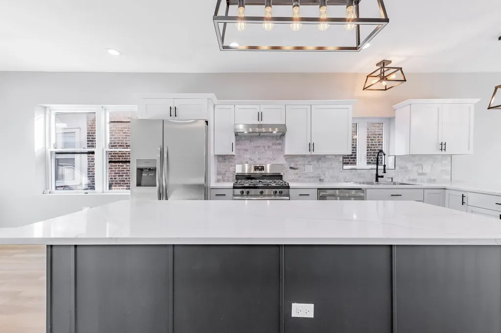 7505 South Wolcott Avenue Chicago IL 60620