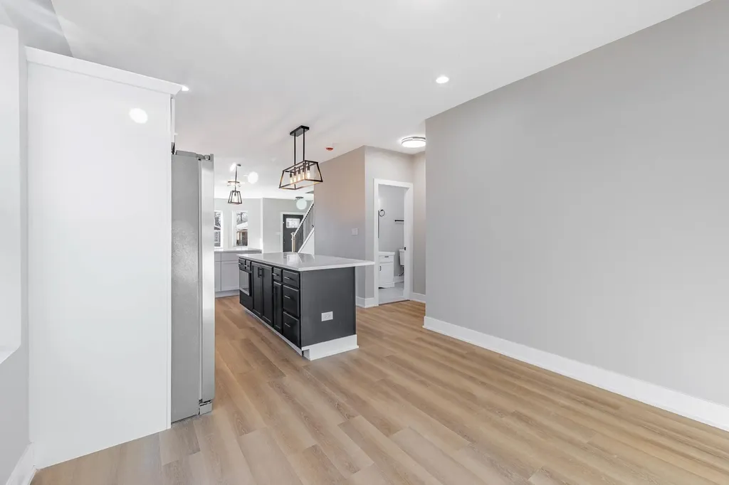 7505 South Wolcott Avenue Chicago IL 60620