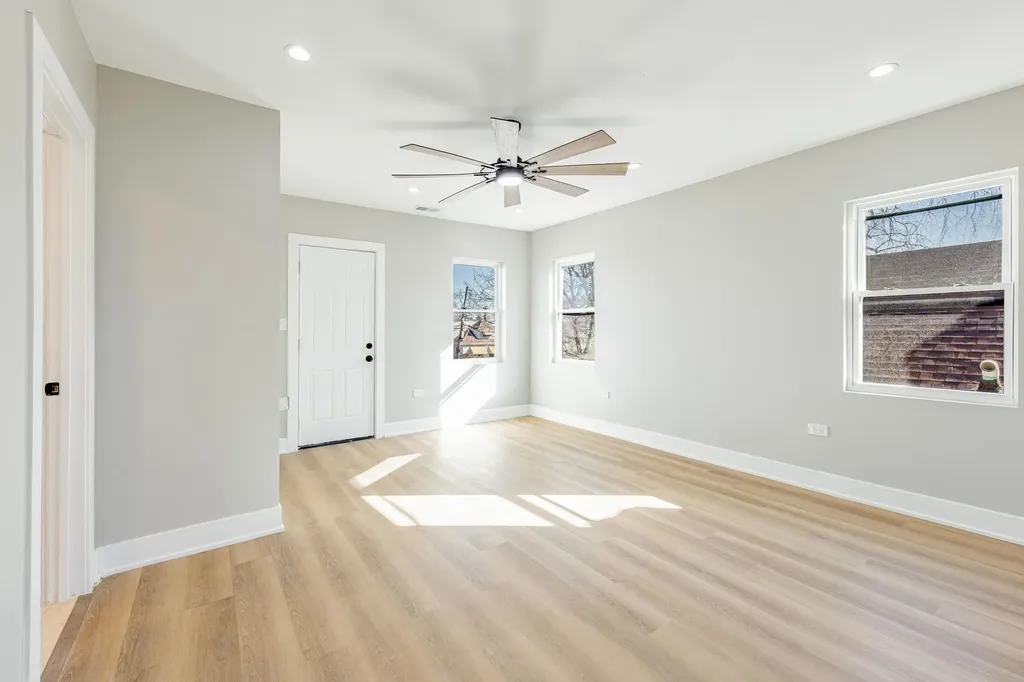 7505 South Wolcott Avenue Chicago IL 60620