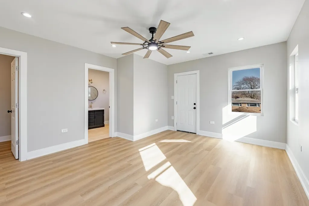 7505 South Wolcott Avenue Chicago IL 60620