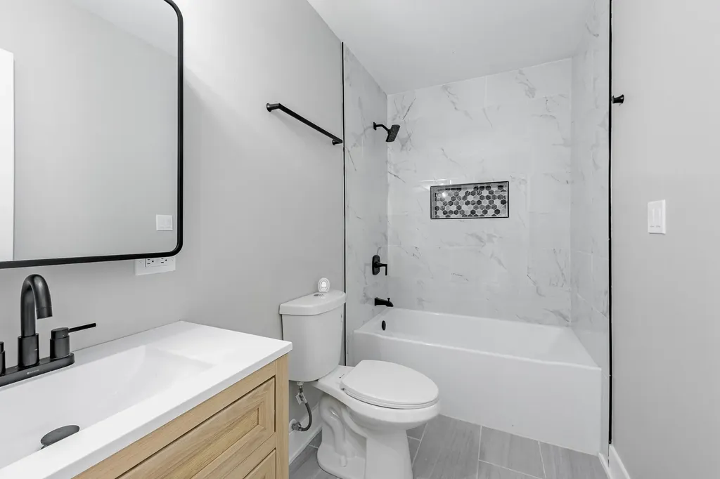 7505 South Wolcott Avenue Chicago IL 60620