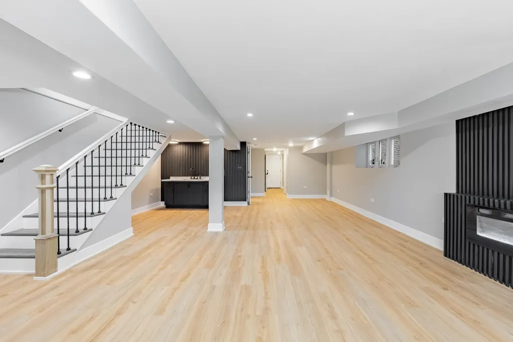 7505 South Wolcott Avenue Chicago IL 60620