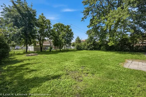 7907 West 89th Street Hickory Hills IL 60457