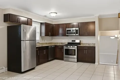 7907 West 89th Street Hickory Hills IL 60457