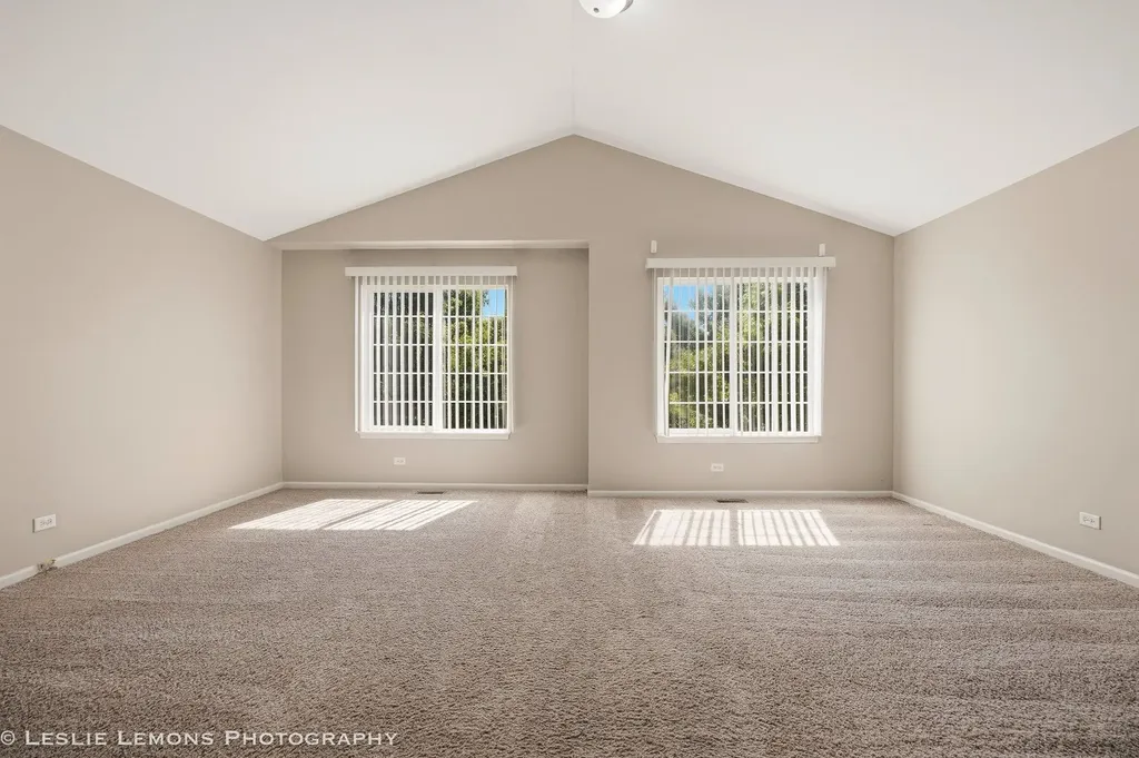 2269 Grand Pointe Trail Aurora IL 60503