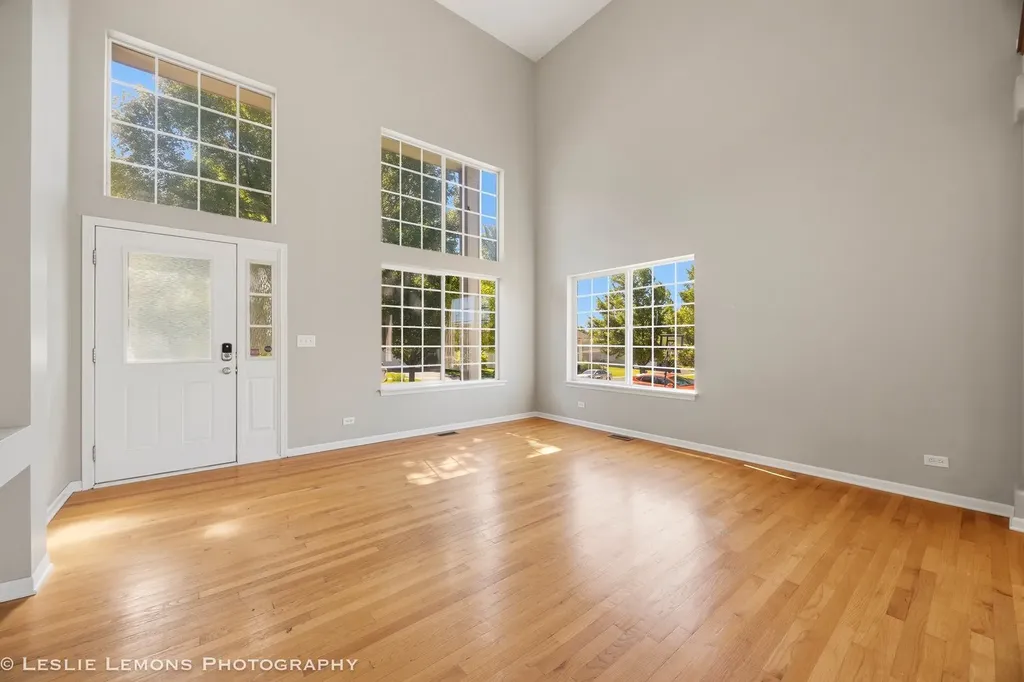 2269 Grand Pointe Trail Aurora IL 60503