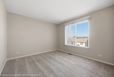 2269 Grand Pointe Trail Aurora IL 60503