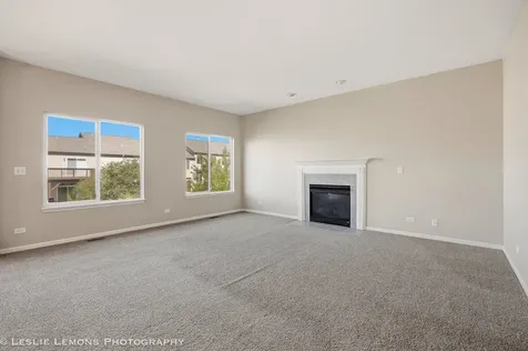 2269 Grand Pointe Trail Aurora IL 60503