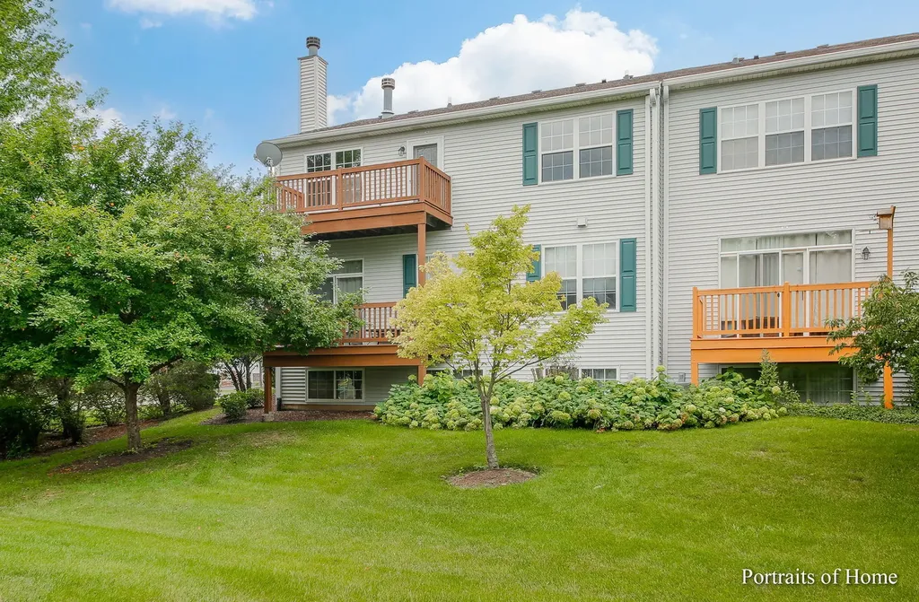 742 Genesee Drive Naperville IL 60563