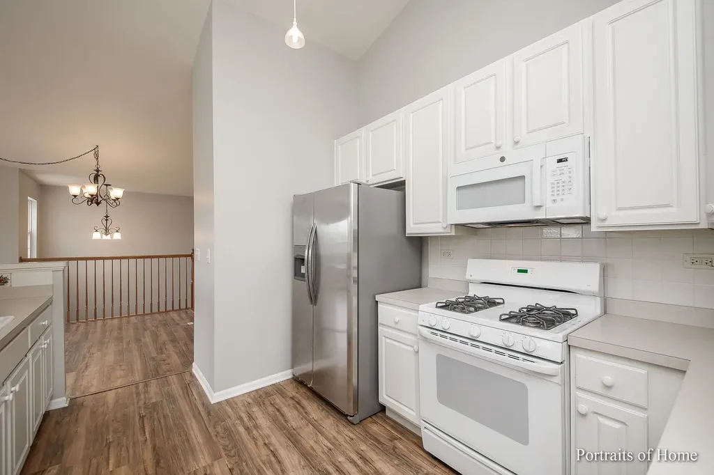 742 Genesee Drive Naperville IL 60563