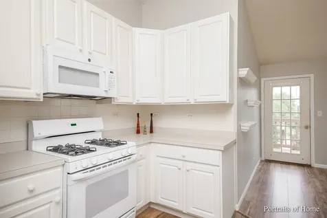 742 Genesee Drive Naperville IL 60563