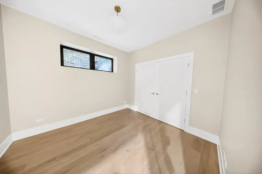 1406 West Cuyler Avenue Chicago IL 60613