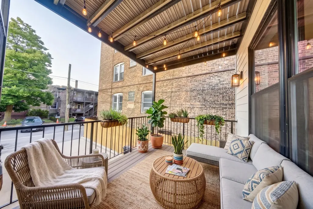 1406 West Cuyler Avenue Chicago IL 60613