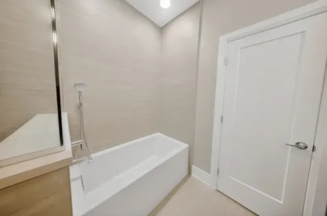 1406 West Cuyler Avenue Chicago IL 60613