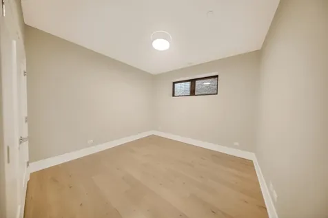 1406 West Cuyler Avenue Chicago IL 60613