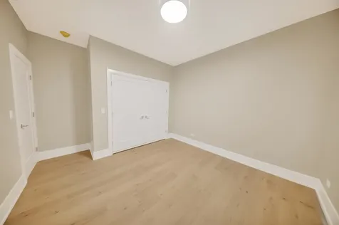 1406 West Cuyler Avenue Chicago IL 60613
