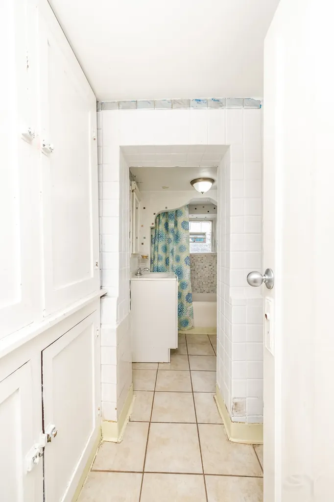 2559 North Parkside Avenue Chicago IL 60639