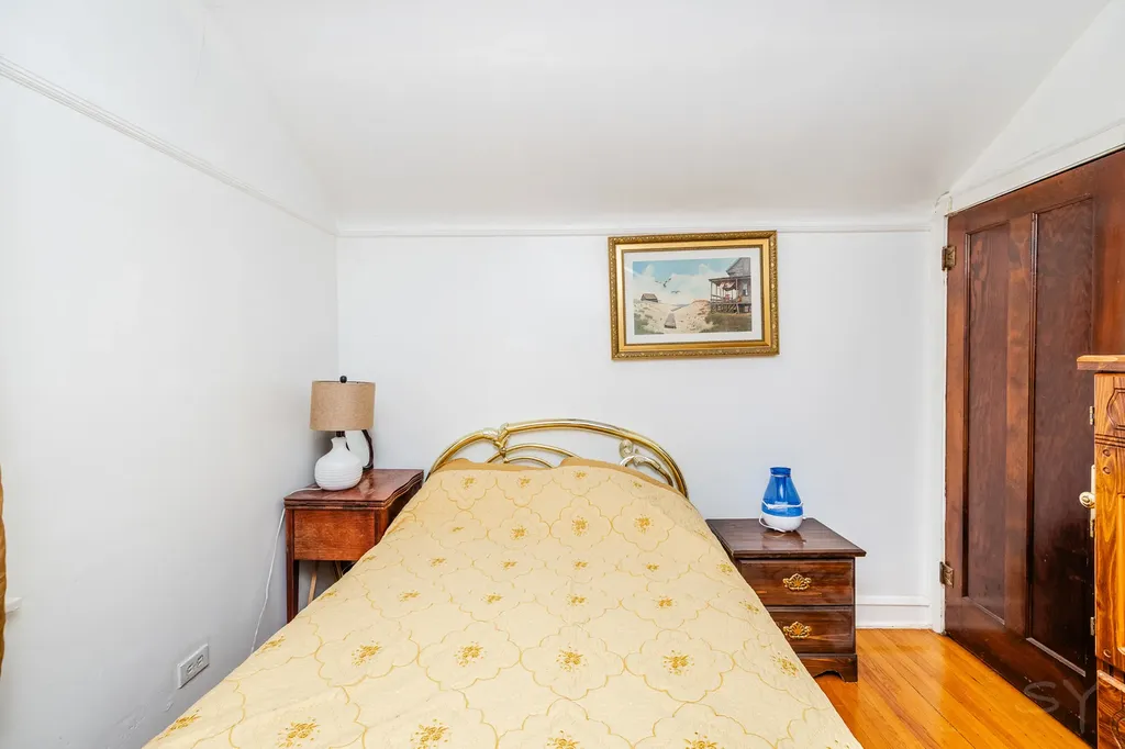 2559 North Parkside Avenue Chicago IL 60639