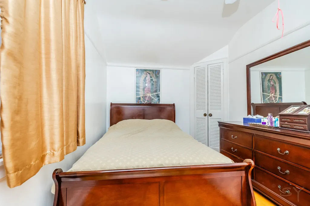 2559 North Parkside Avenue Chicago IL 60639