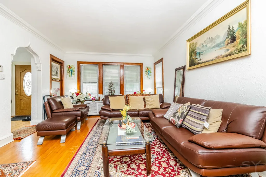 2559 North Parkside Avenue Chicago IL 60639