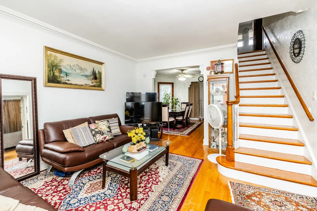 2559 North Parkside Avenue Chicago IL 60639